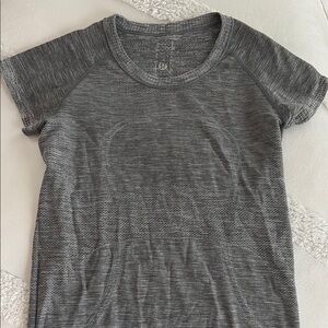 Lululemon swiftly tech top reg length